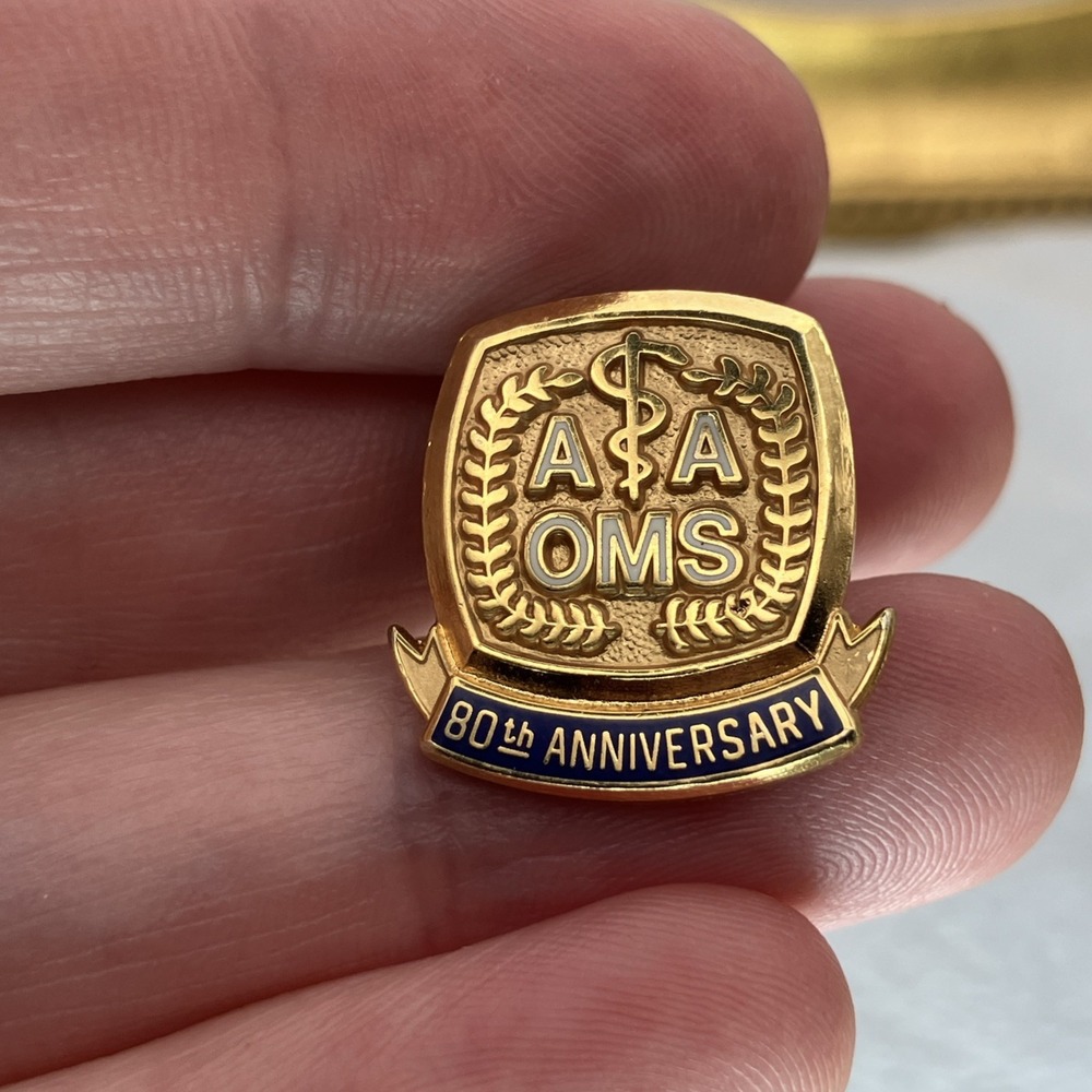 Vtg 1998 American Association of Oral Maxillofacial Surgeons AAOMS Member Pin
